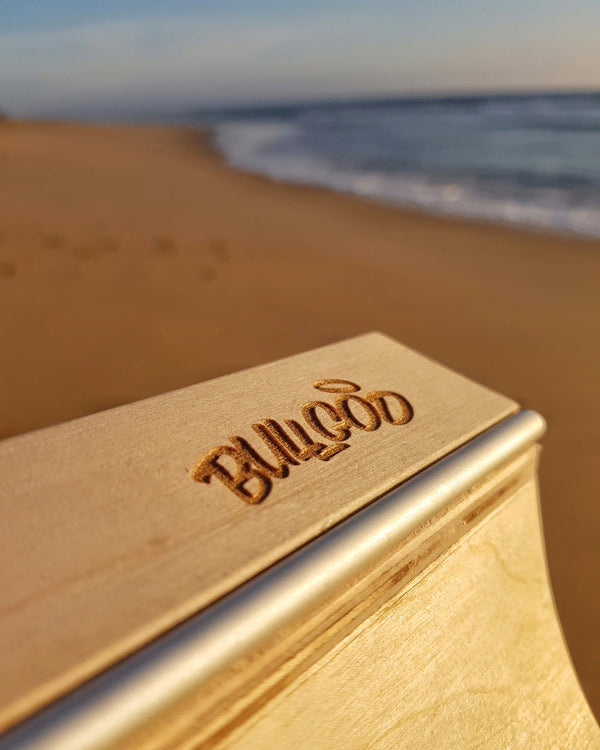 BULLGOD Fingerboard Classic Quarter Pipe