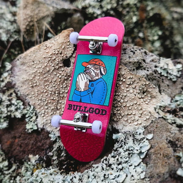 BULLGOD Gratitude Pink Premium Fingerboard; 32 mm