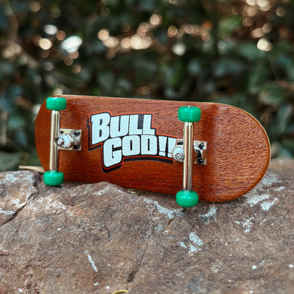 BULLGOD Bootleg Logo Walnut Premium Fingerboard; 32 mm